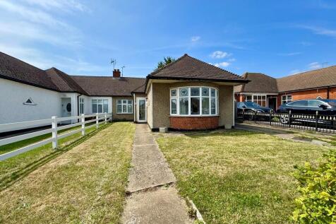 2 bedroom semi-detached bungalow for sale