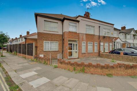 5 bedroom semi-detached house for sale