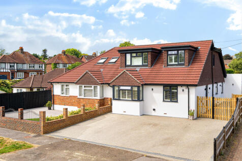 5 bedroom semi-detached house for sale