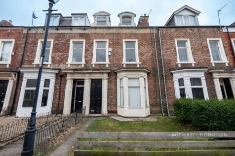 Terraced house for sale