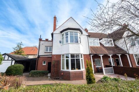 Beresford Park, Thornhill, Sunderland 5 bed semi