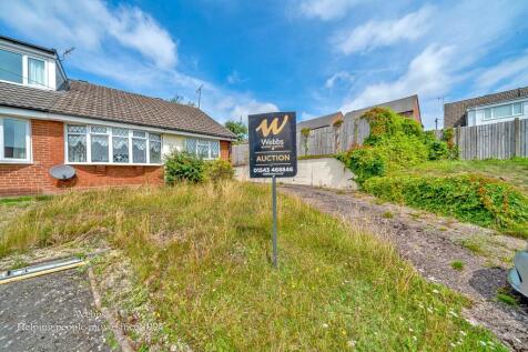 Blackthorn Crescent, Cannock WS12 2 bed semi