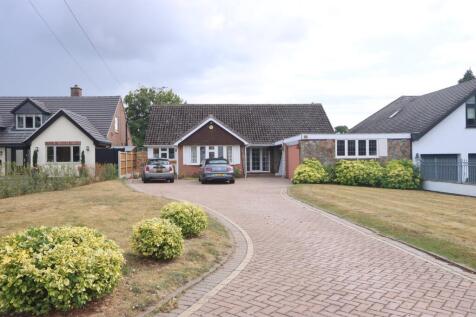 Newfield Road, Hagley, Stourbridge, DY9 4 bed bungalow for sale
