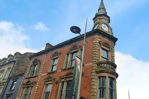 Piccadilly, Staffordshire ST1 5 bed property with land for sale