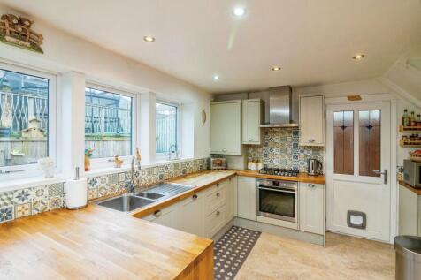 Wellgreen Road, Sheffield S6 3 bed semi