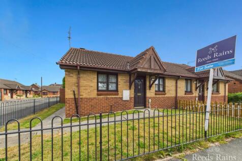 Preston Road, East Yorkshire HU9 2 bed bungalow for sale