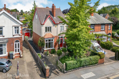 6 bedroom detached house for sale