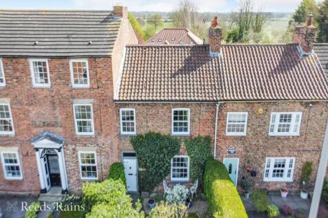 Main Street, York YO30 2 bed terraced house for sale