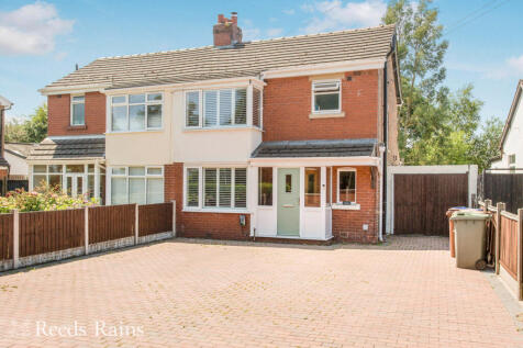 3 bedroom semi-detached house for sale
