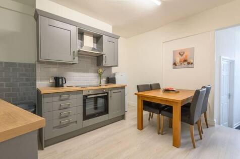 Bank Street, Leeds LS27 4 bed end of terrace house for sale