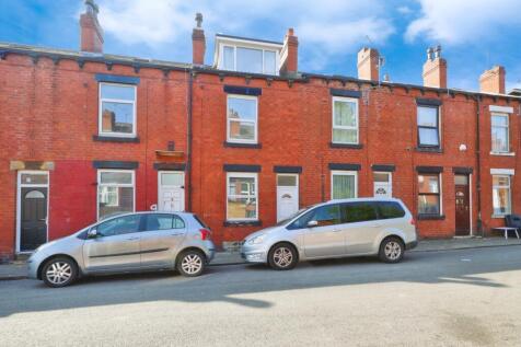 Harlech Terrace, West Yorkshire LS11 3 bed terraced house for sale