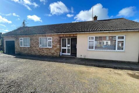 Mount Pleasant Road, Wisbech 3 bed detached bungalow for sale
