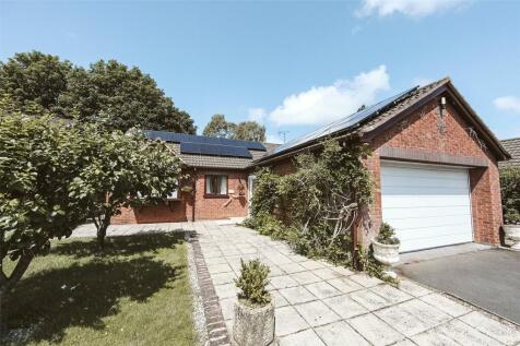 Acer Leigh, Liverpool, Merseyside, L17 3 bed bungalow for sale