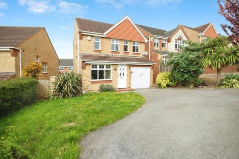 Canterbury Court, West Yorkshire WF8 3 bed detached house for sale