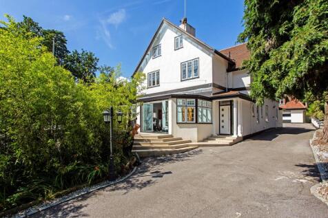 6 bedroom detached house for sale