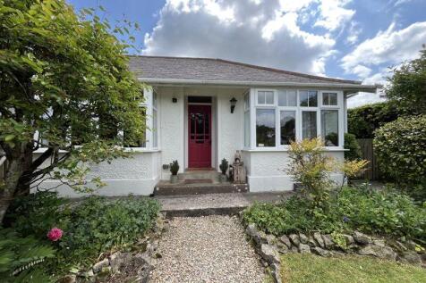 3 Factory Road, Llanblethian... 3 bed semi
