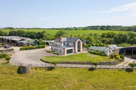 House with 35.38 acres of land and... 5 bed farm house for sale