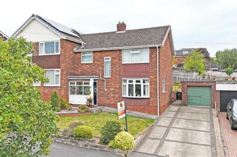 3 bedroom semi-detached house for sale