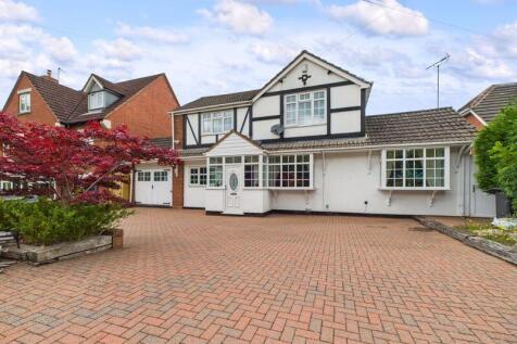 26 Stourbridge Road, Penn... 4 bed character property for sale