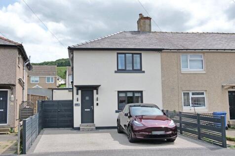 2 bedroom end of terrace house for sale