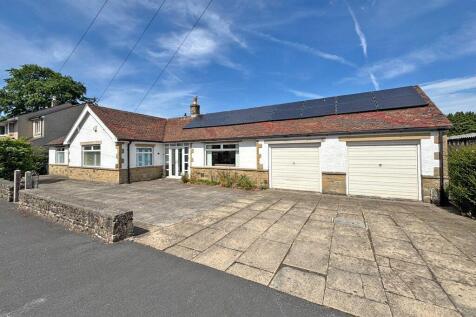 4 bedroom detached bungalow for sale
