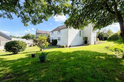 Ivy Cottage, Llangadog... 3 bed property for sale