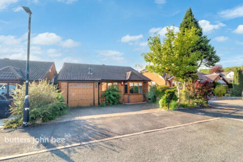 3 bedroom detached bungalow for sale