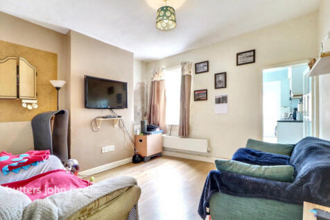 Pennell Street, Bucknall... 2 bed semi