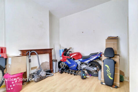 Pennell Street, Bucknall... 2 bed semi