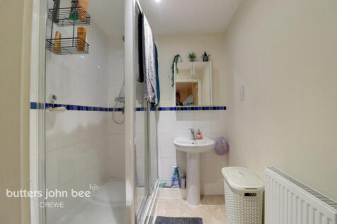 Springfield Drive, Crewe 2 bed apartment for sale