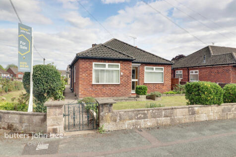 Lingfield Drive, Crewe 3 bed detached bungalow for sale