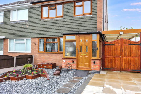 3 bedroom semi-detached house for sale