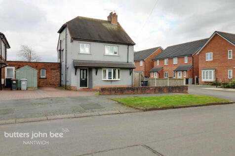 Cronkinson Avenue, Nantwich 3 bed detached house for sale