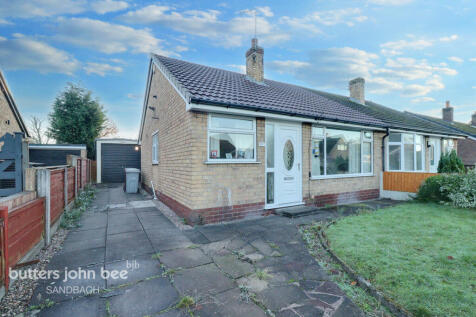 1 bedroom semi-detached bungalow for sale