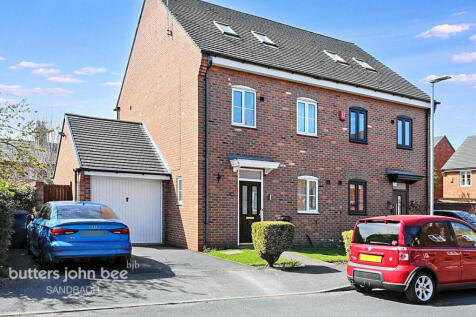 4 bedroom semi-detached house for sale
