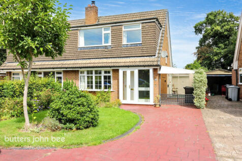 3 bedroom semi-detached house for sale