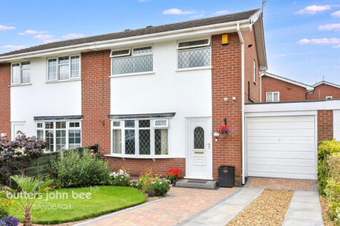 3 bedroom semi-detached house for sale