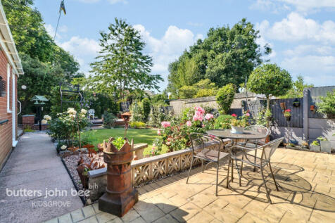 2 bedroom detached bungalow for sale