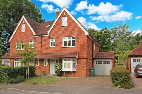 4 bedroom semi-detached house for sale