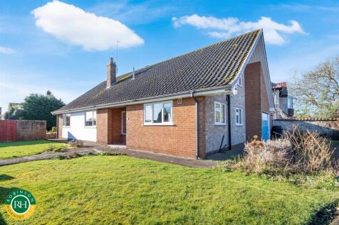 York Road, Tickhill, Doncaster 4 bed detached bungalow for sale