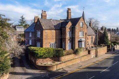 Welsh Row, Nantwich 3 bed apartment for sale