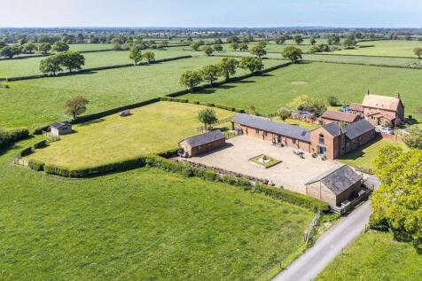 Hankelow View, Brine Pits Lane, Coole... 4 bed barn conversion for sale