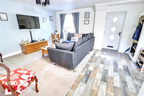 High Street, Kingsley 3 bed detached house for sale
