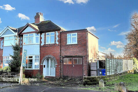 4 bedroom semi-detached house for sale