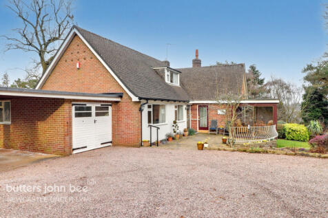 4 bedroom detached bungalow for sale