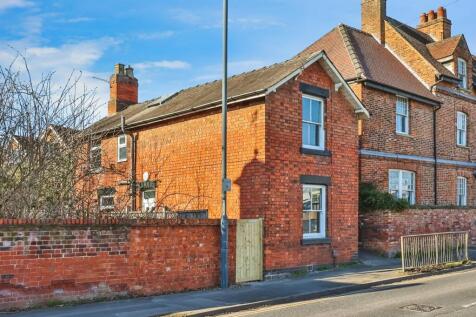2 bedroom detached house for sale