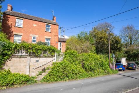 Bourne Lane, Brimscombe 3 bed detached house for sale