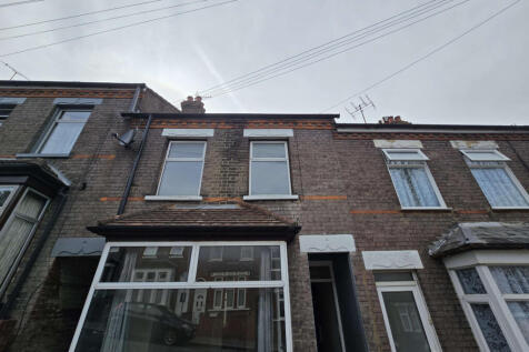 Town Centre, Luton LU1 4 bed terraced house for sale