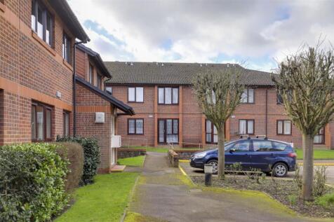 Park Avenue, Enfield 1 bed retirement property for sale