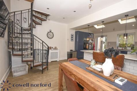 South View, Rochdale OL11 2 bed terraced house for sale